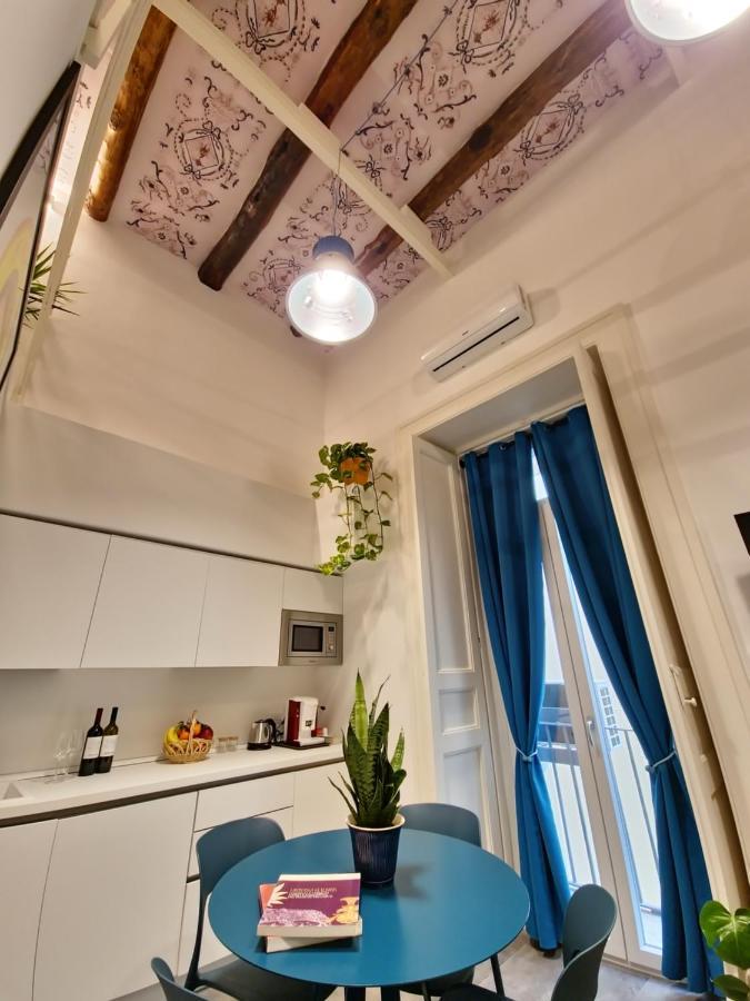 Hotel Borgo Dei Miracoli Neapel Exterior foto
