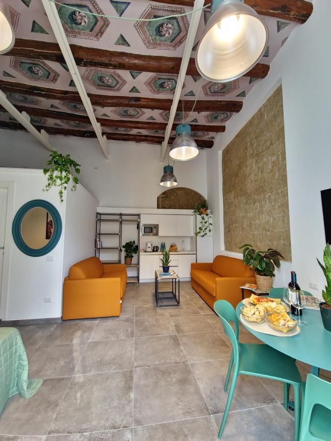 Hotel Borgo Dei Miracoli Neapel Exterior foto